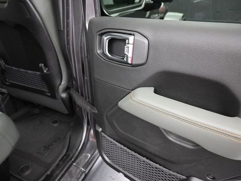 New 2026 Jeep Gladiator Mojave AWD/4WD image 19