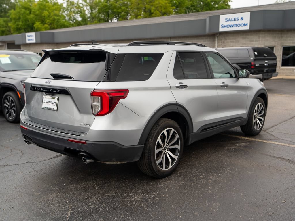Used 2023 Ford Explorer ST-Line AWD/4WD image 6