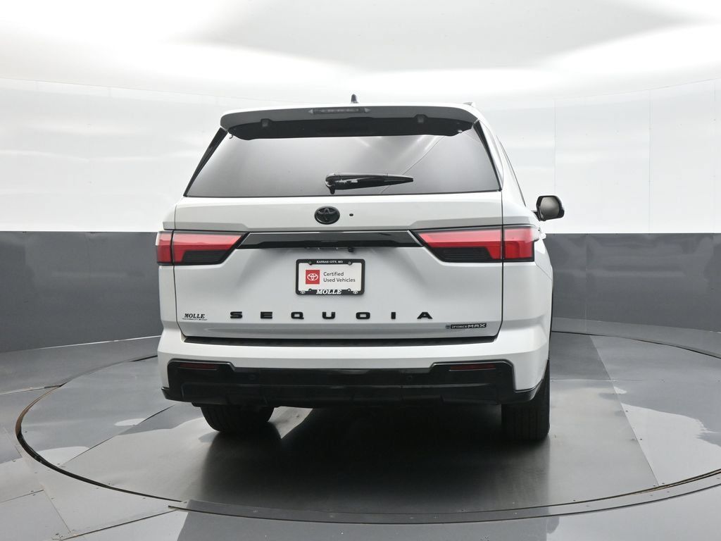 Used 2025 Toyota Sequoia Platinum AWD/4WD image 6