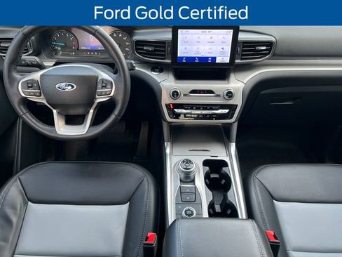 Used 2023 Ford Explorer XLT w/ Equipment Group 202A image 2