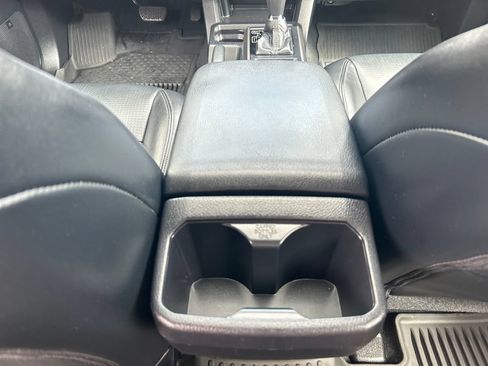 Certified 2018 Toyota Tacoma TRD Sport AWD/4WD image 30