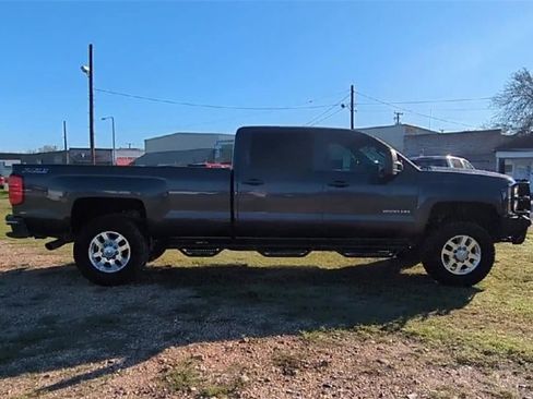 Certified 2015 Chevrolet Silverado 2500 LT w/ LT Convenience Package image 9