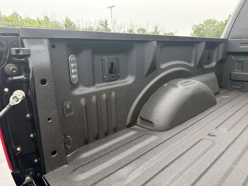Used 2018 Ford F150 XLT w/ Equipment Group 302A Luxury AWD/4WD image 20