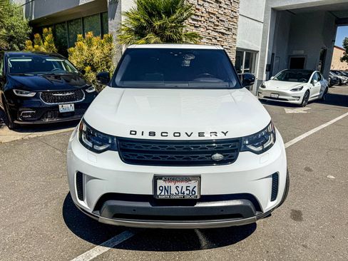 Used 2020 Land Rover Discovery HSE image 10