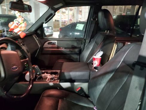 Used 2014 Ford Expedition Limited w/ Equipment Group 301A image 10