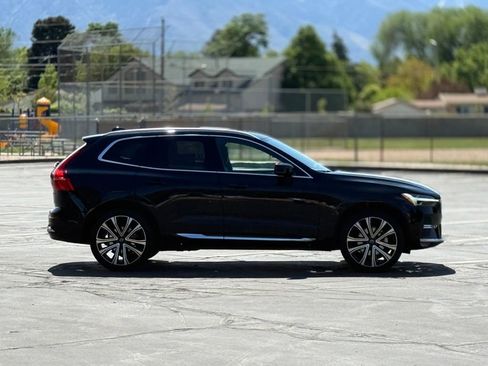 Used 2023 Volvo XC60 B5 Ultimate w/ Climate Package AWD/4WD image 4