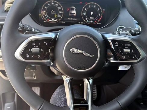 New 2024 Jaguar E-PACE R-Dynamic SE image 27