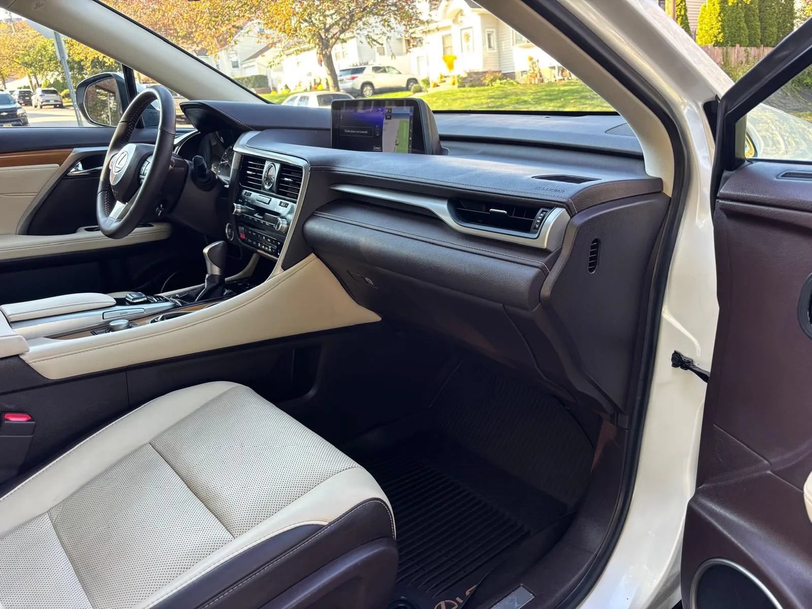 Used 2018 Lexus RX 350 AWD w/ Premium Package image 32