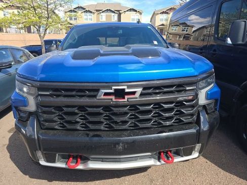 Used 2022 Chevrolet Silverado 1500 ZR2 image 2