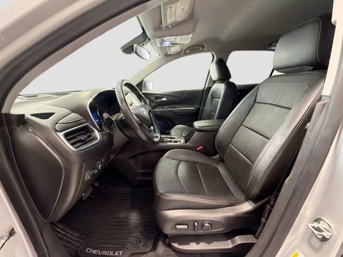 Used 2020 Chevrolet Equinox Premier FWD image 17