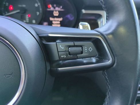 Used 2023 Porsche Macan image 30