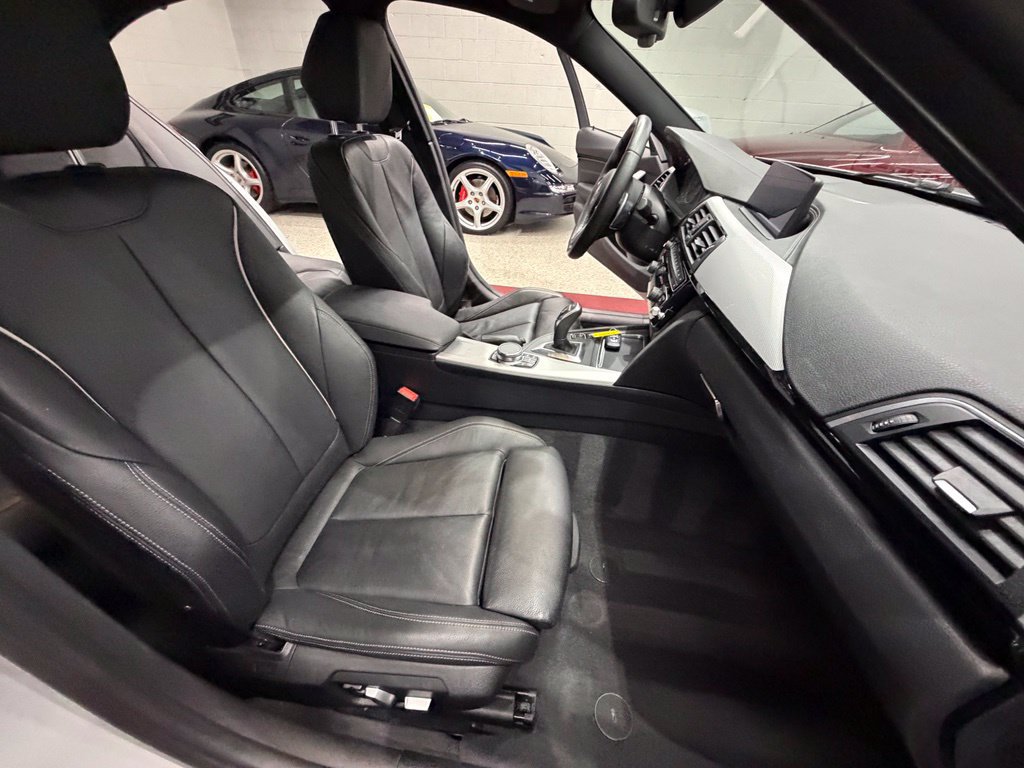 Used 2018 BMW 328d xDrive Sedan AWD/4WD image 32
