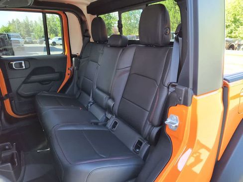 New 2025 Jeep Gladiator Rubicon w/ Convenience Group image 22