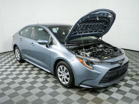 Used 2023 Toyota Corolla LE FWD image 30
