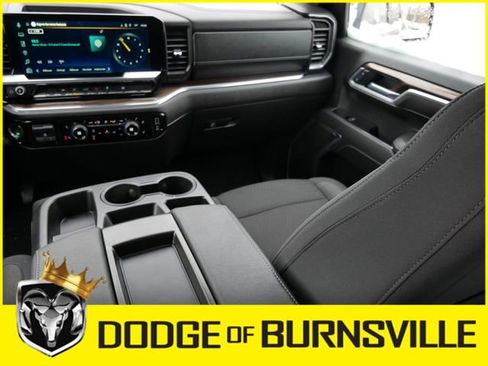 Used 2025 Chevrolet Silverado 1500 LT image 18