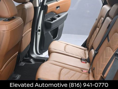 Certified 2023 Nissan Pathfinder Platinum w/ Cargo Package AWD/4WD image 20