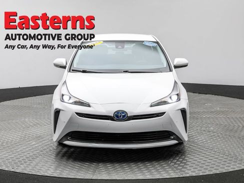 Used 2022 Toyota Prius LE image 2