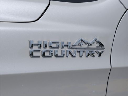 Used 2023 Chevrolet Tahoe High Country w/ Advanced Technology Package AWD/4WD image 11