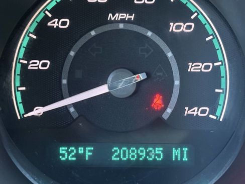 Used 2011 Chevrolet Malibu LT w/ Power Convenience Package image 30