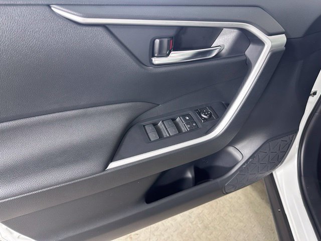 Used 2023 Toyota RAV4 SE w/ Weather & Moonroof Package AWD/4WD image 9