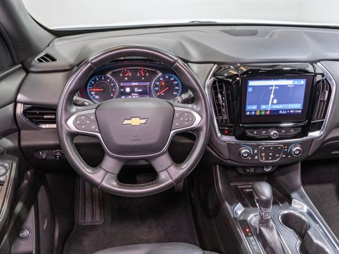 Used 2023 Chevrolet Traverse LT w/ LT Premium Package AWD/4WD image 11