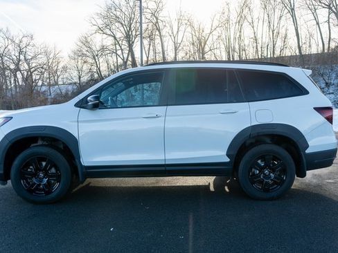 Used 2022 Honda Pilot TrailSport image 9