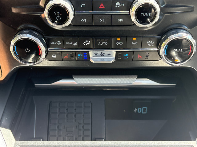 Certified 2025 Ford F350 Platinum AWD/4WD image 37