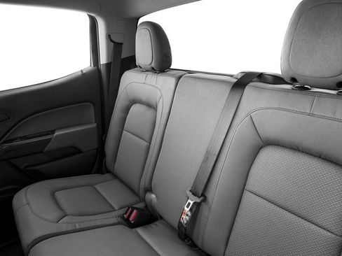 Used 2018 Chevrolet Colorado W/T image 17