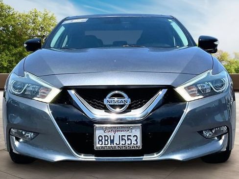Certified 2017 Nissan Maxima Platinum FWD image 2