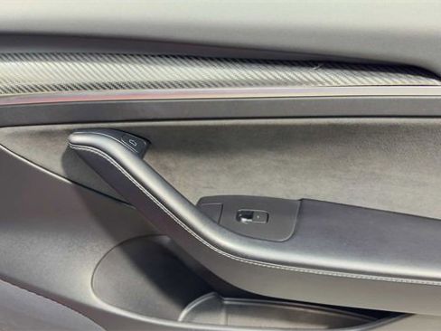 Used 2021 Tesla Model 3 Performance image 11