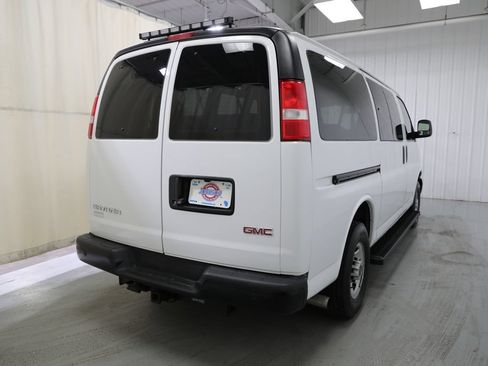 Used 2021 GMC Savana 3500 LS w/ Cold Climate Package RWD image 5