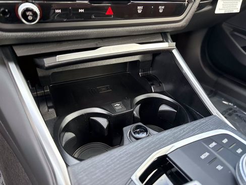 New 2026 BMW 330i Sedan w/ Convenience Package RWD image 29