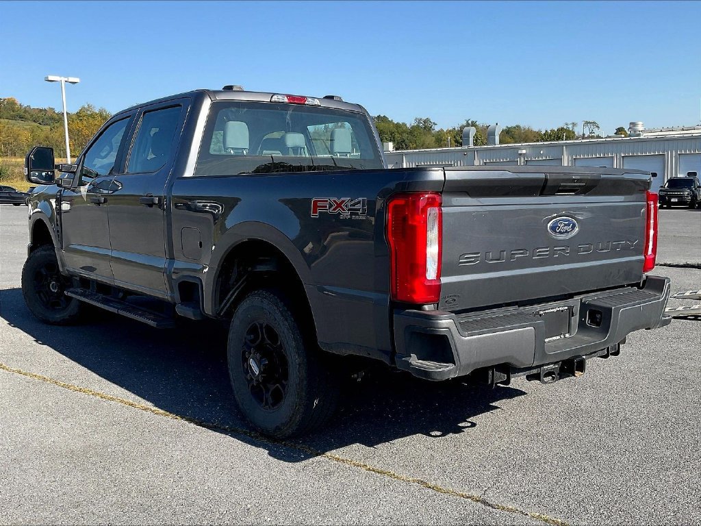 Used 2026 Ford F250 XL w/ STX Appearance Package AWD/4WD image 3