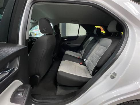 Used 2022 Chevrolet Equinox LT FWD image 20