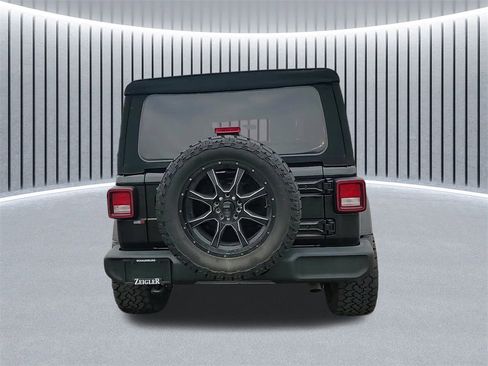 Used 2021 Jeep Wrangler Unlimited Sport image 4