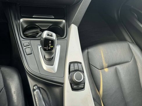 Used 2013 BMW 320i Sedan image 28