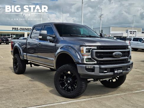 Used 2021 Ford F250 Platinum w/ FX4 Off-Road Package AWD/4WD image 1