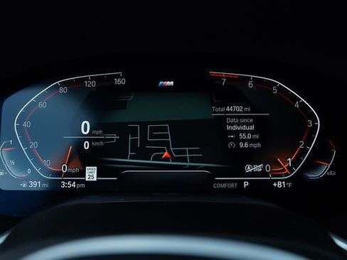 Used 2022 BMW 740i w/ M Sport Package RWD image 31
