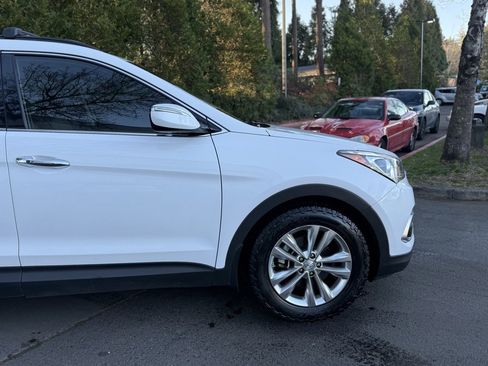 Used 2018 Hyundai Santa Fe Sport 2.0T w/ Cargo Package image 10