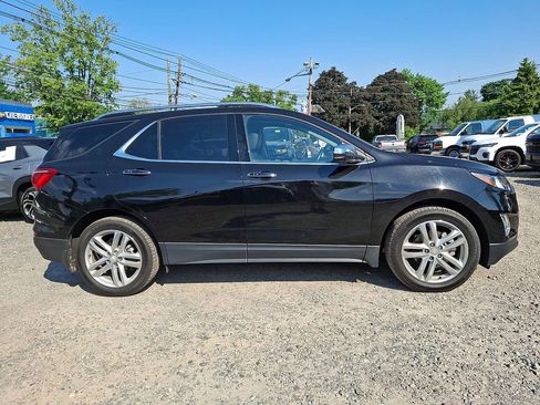Used 2019 Chevrolet Equinox Premier AWD/4WD image 9