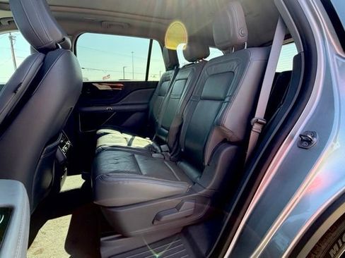 Used 2020 Lincoln Aviator Reserve w/ Equipment Group 201A AWD/4WD image 8