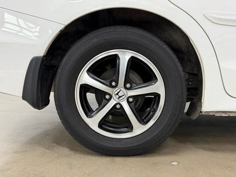 Used 2015 Honda Civic SE image 9