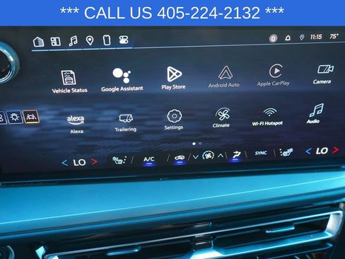 Used 2025 Chevrolet Traverse LT FWD image 37