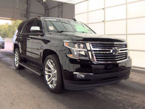 Used 2019 Chevrolet Tahoe Premier w/ Premier Plus Edition AWD/4WD image 6