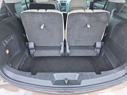 Used 2016 Ford Explorer Platinum AWD/4WD image 41