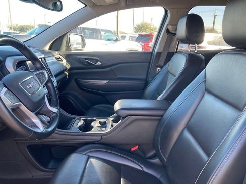 Used 2023 GMC Acadia SLT image 10