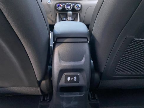 New 2026 Hyundai Venue SEL FWD image 29