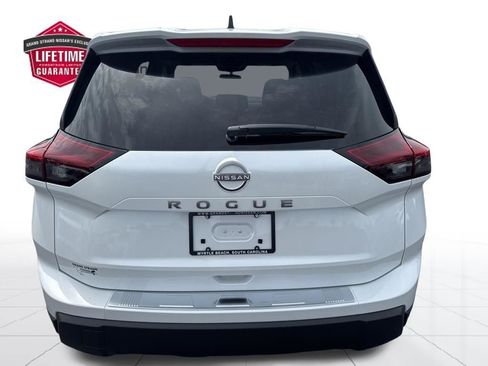 New 2026 Nissan Rogue SV FWD image 6