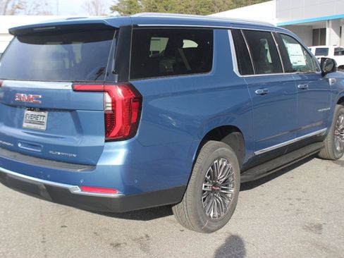 New 2026 GMC Yukon XL Elevation w/ Elevation Premium Package image 7