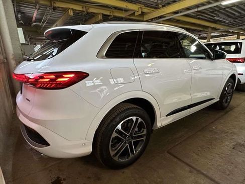 New 2025 Audi Q5 Premium w/ Convenience Package AWD/4WD image 27